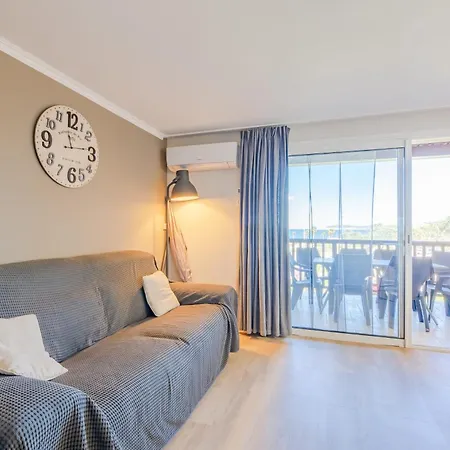 Des Marines - Welkeys Apartment Cogolin