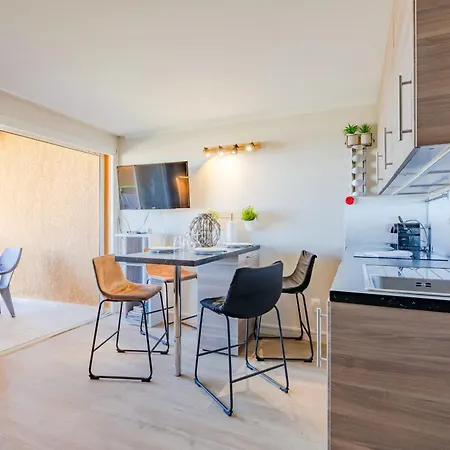 Des Marines - Welkeys Apartment *